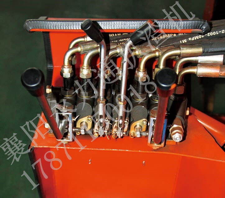 扒渣機(jī)多路閥 扒渣機(jī)多路閥